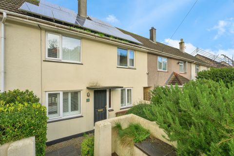 Erle Gardens, Plymouth PL7