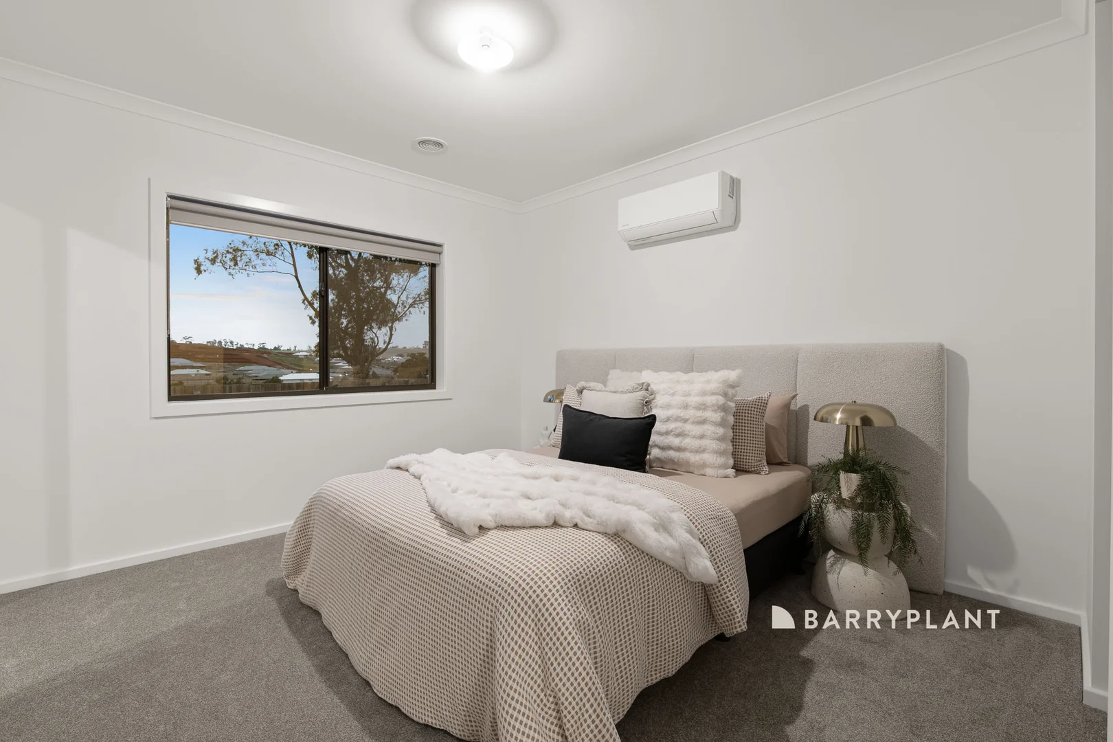 Additional image 13 of 72A Weebar Road, Drouin VIC 3818