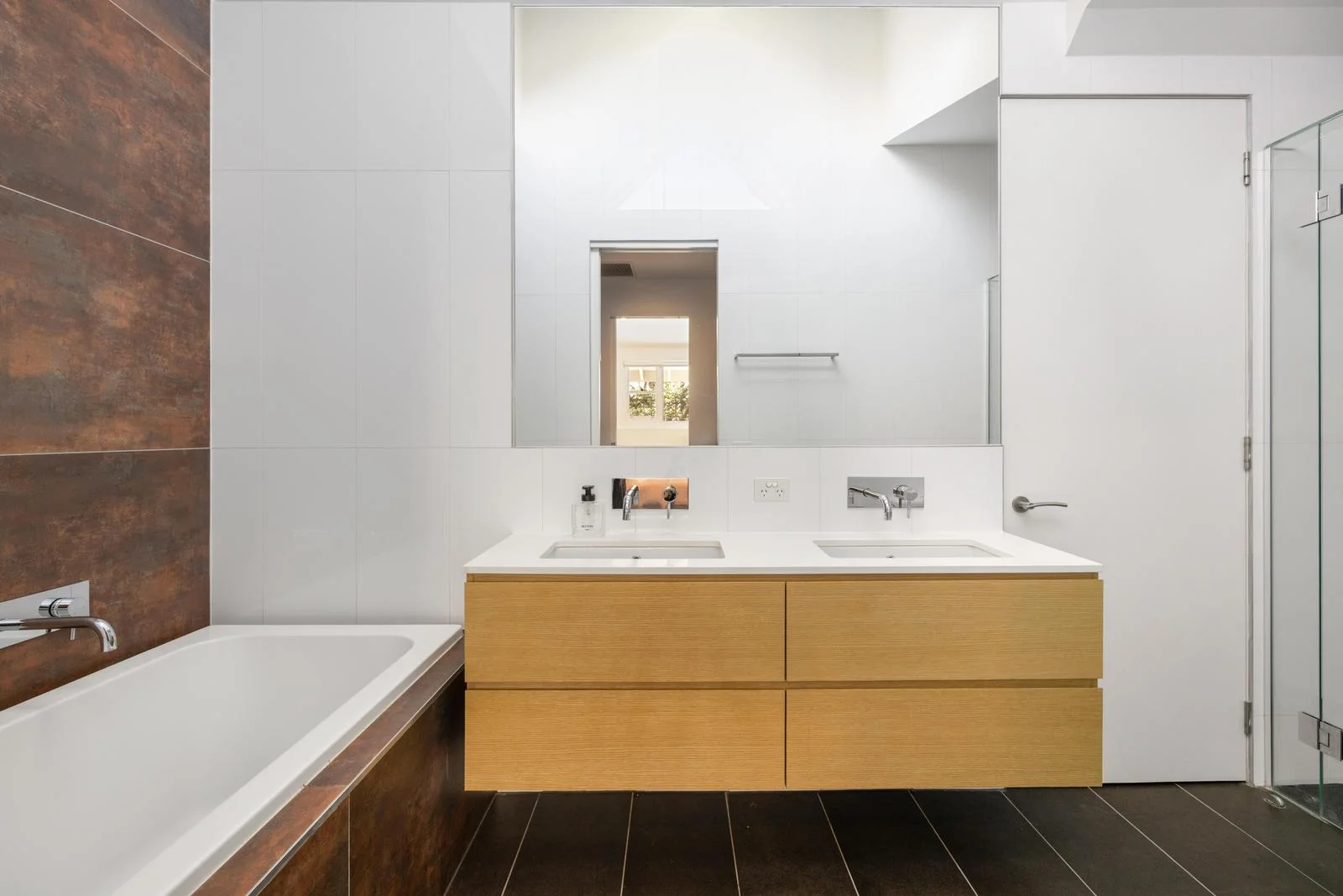 Additional image 5 of 2/17 Tanti Avenue, Mornington VIC 3931