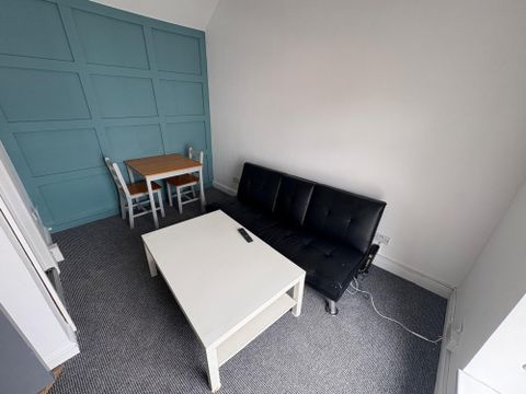 St. Helens Crescent, Swansea SA1