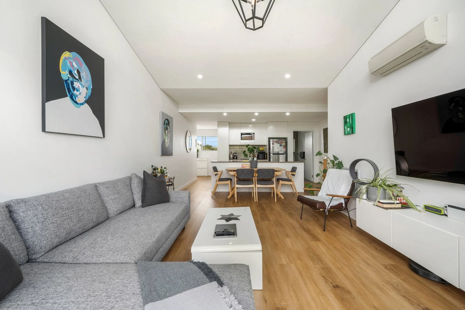 71/116 Easty Street, Phillip ACT 2606 photo 2