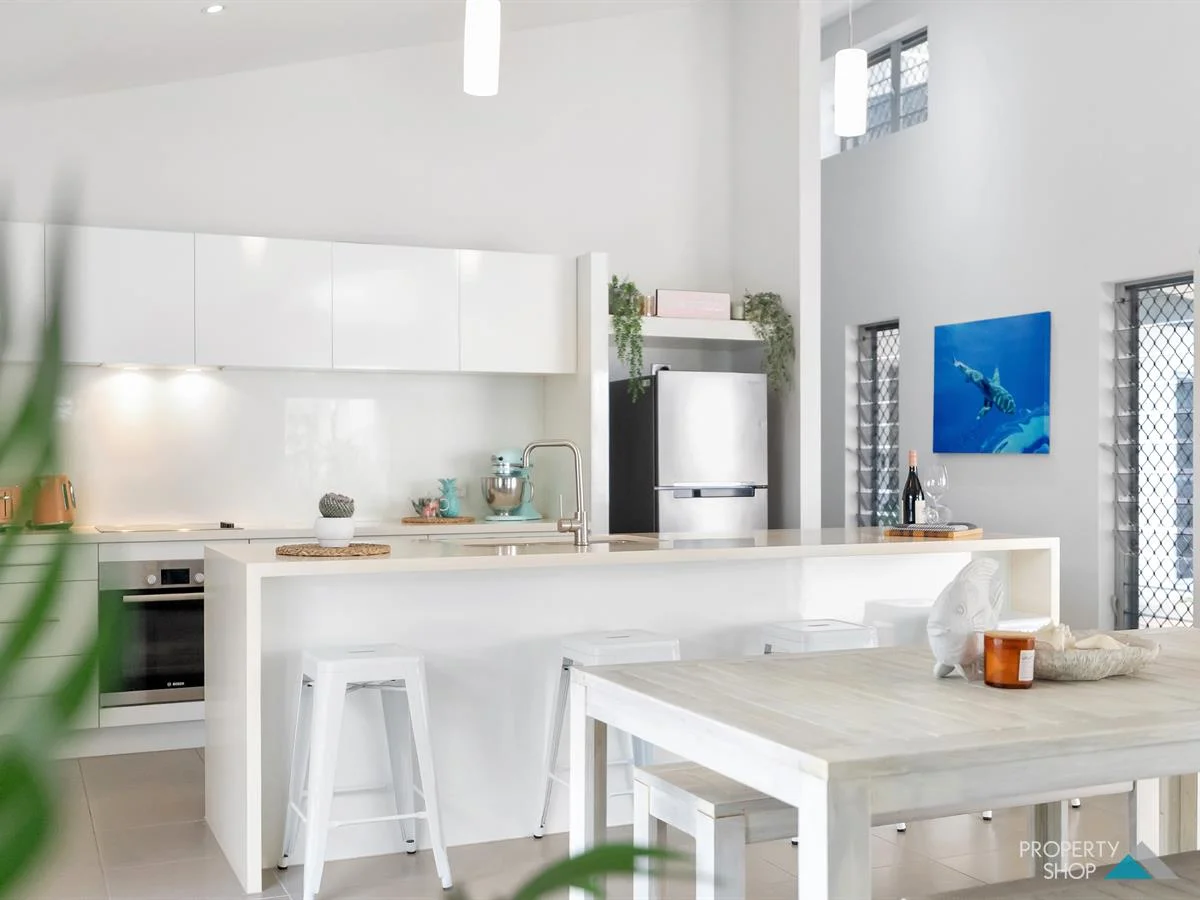 4 Lighthouse Court, Trinity Beach QLD 4879