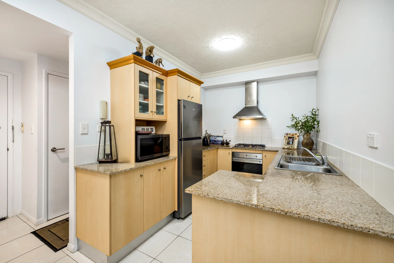 Additional image 4 of 1724/2-10 Greenslopes Street, Cairns North QLD 4870