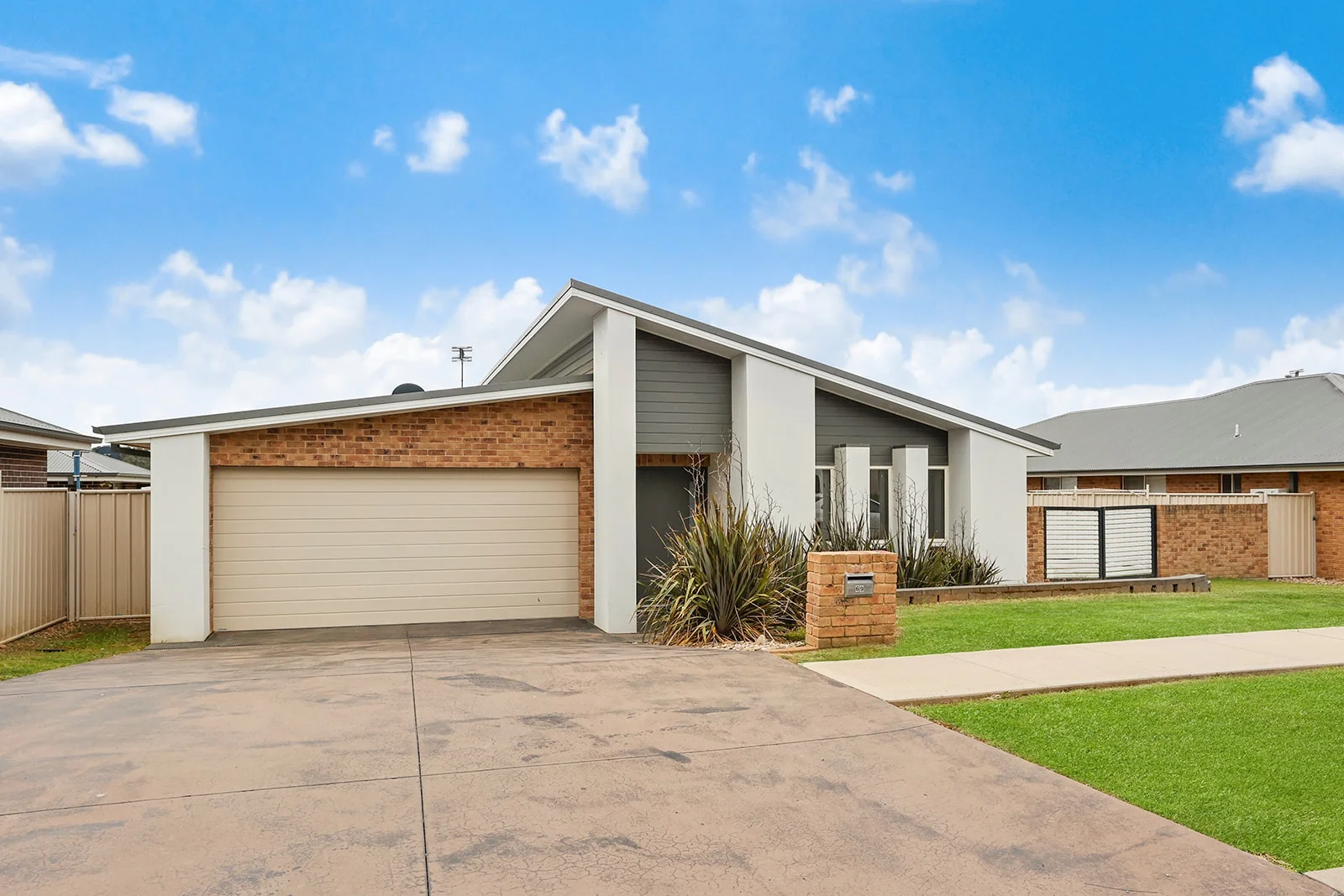 69 Glasson Drive, Orange NSW 2800