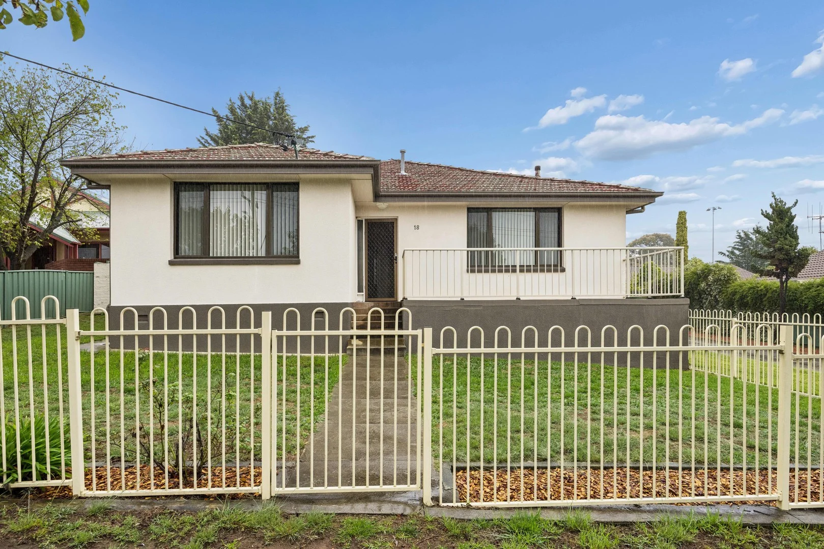 1/18 Southbar Road, Karabar NSW 2620