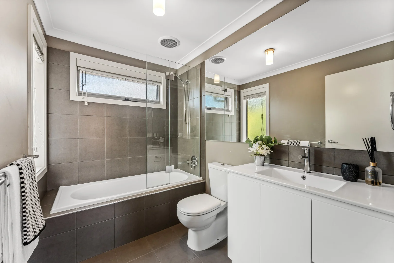 Additional image 8 of 1/13 Valda Avenue, Mont Albert North VIC 3129