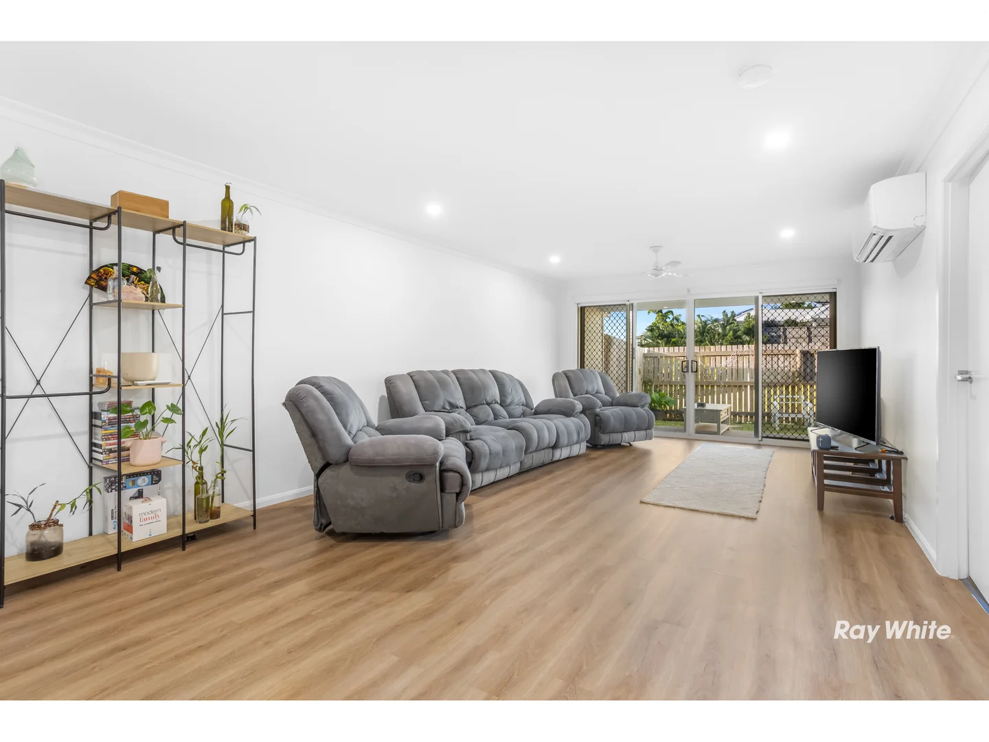 Additional image 4 of Units 1 & 2/7 Civic Lane, Pacific Heights QLD 4703