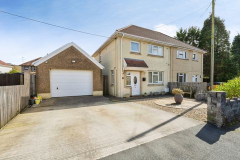 Glannant Road, Pontarddulais, Swansea SA4