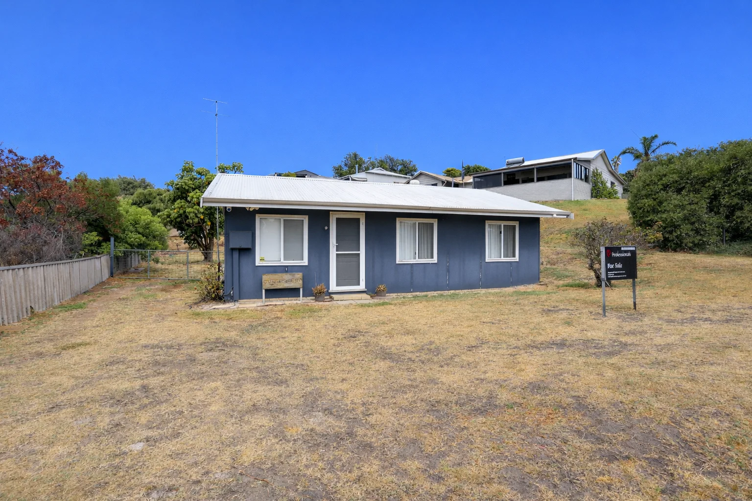 4 Hughes Road, West Beach WA 6450