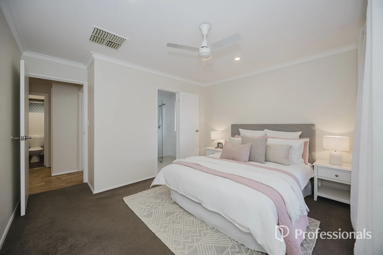 Additional image 21 of 45 Marangaroo Drive, Marangaroo WA 6064