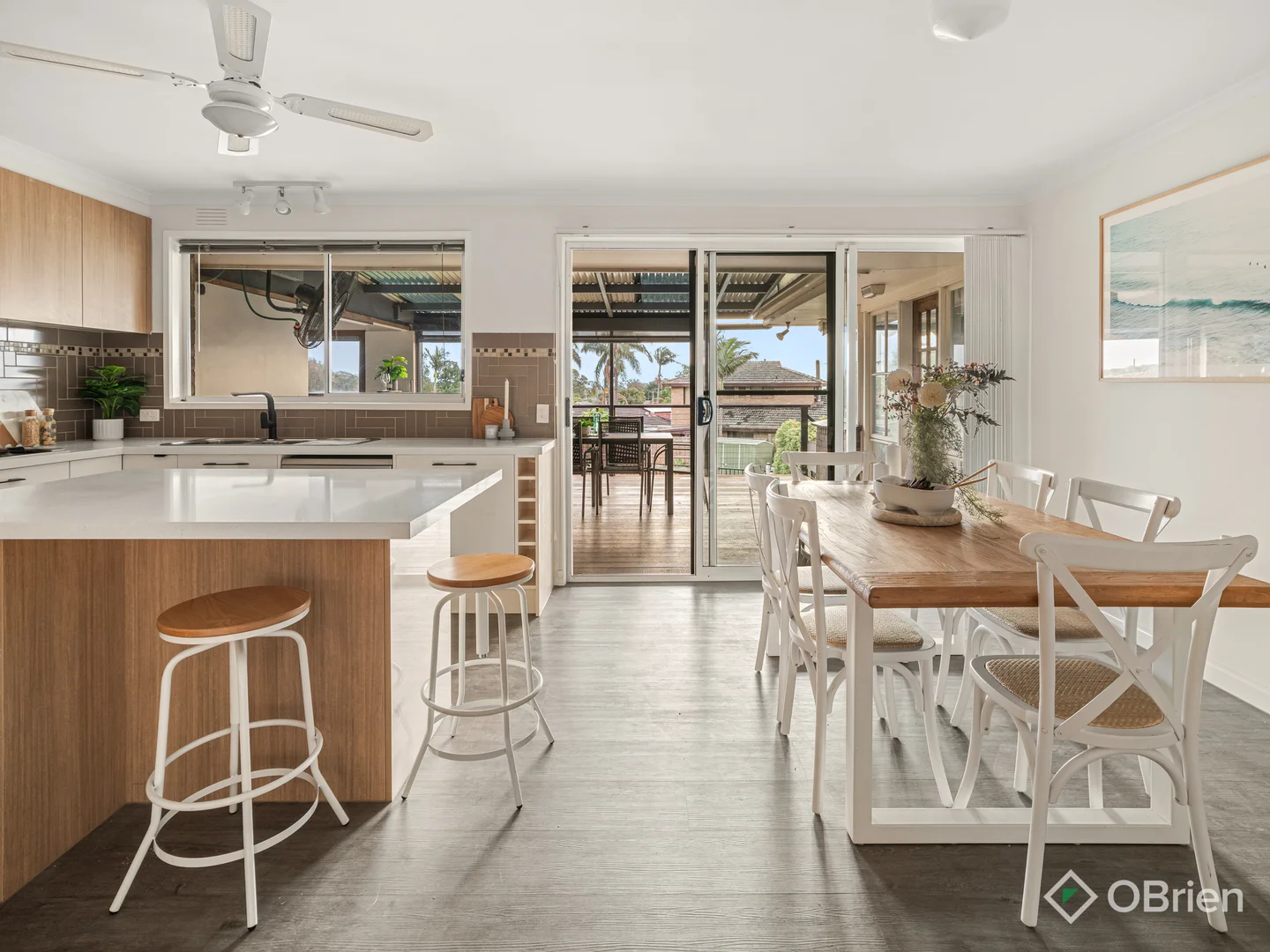 5 Irvine Crescent, Frankston VIC 3199 photo 2
