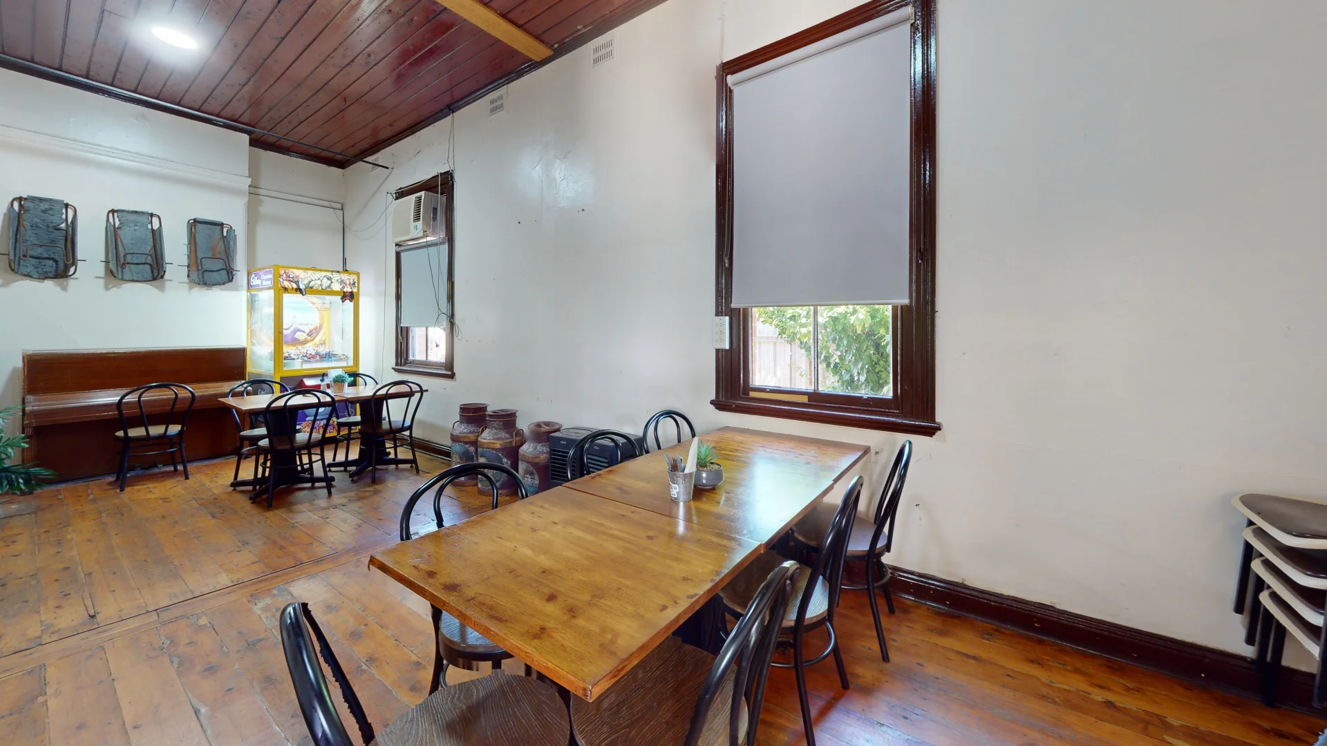 Additional image 7 of Hair Of The Dog, 26-28 Federation Street, Ballimore NSW 2830