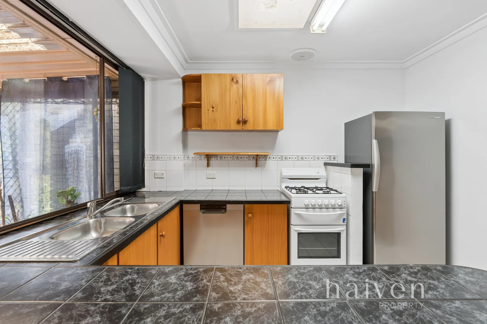 Additional image 7 of 34 Shearwater Way, Gosnells WA 6110