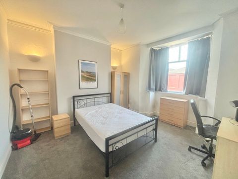Kemble Street, Brynmill, Swansea SA2