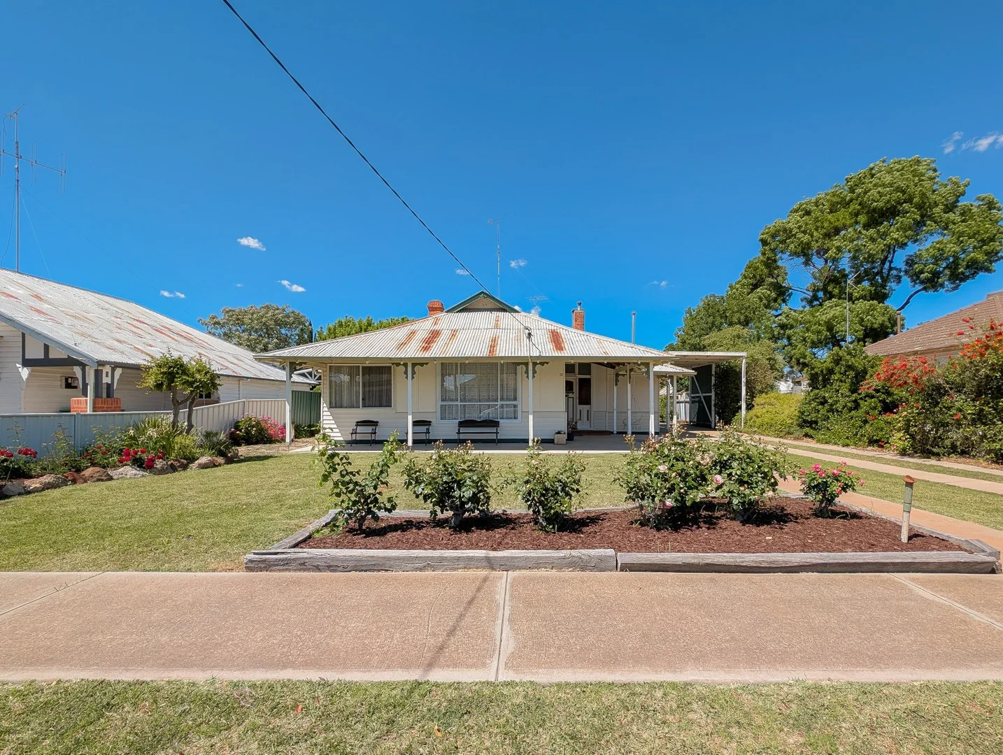 12 Muir Avenue, Kerang VIC 3579