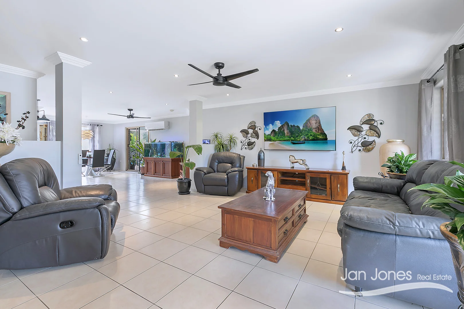 Additional image 3 of 57 Tranquility Dr, Rothwell QLD 4022