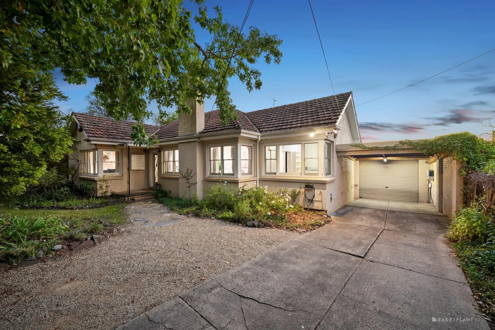 14 Linlithgow Street, Mitcham VIC 3132