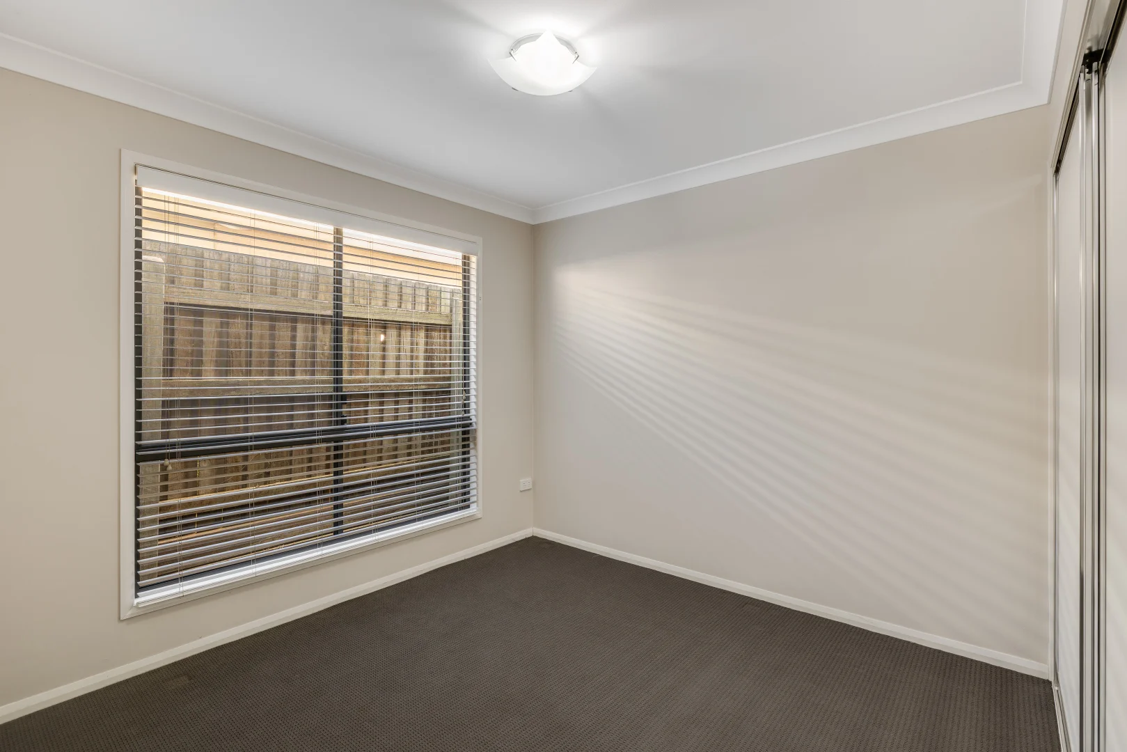 Additional image 13 of 4/7 Cardamon Crescent, Glenvale QLD 4350