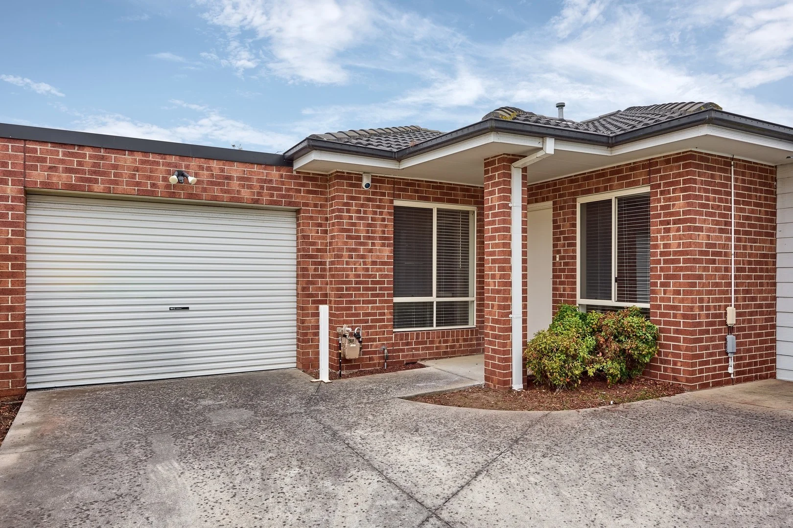 2/17 Loller Street, Springvale VIC 3171