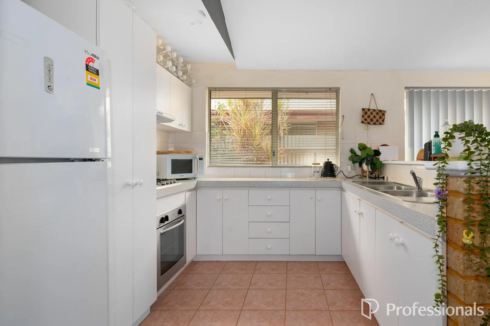 Additional image 5 of 10B Riverina Way, Hannans WA 6430
