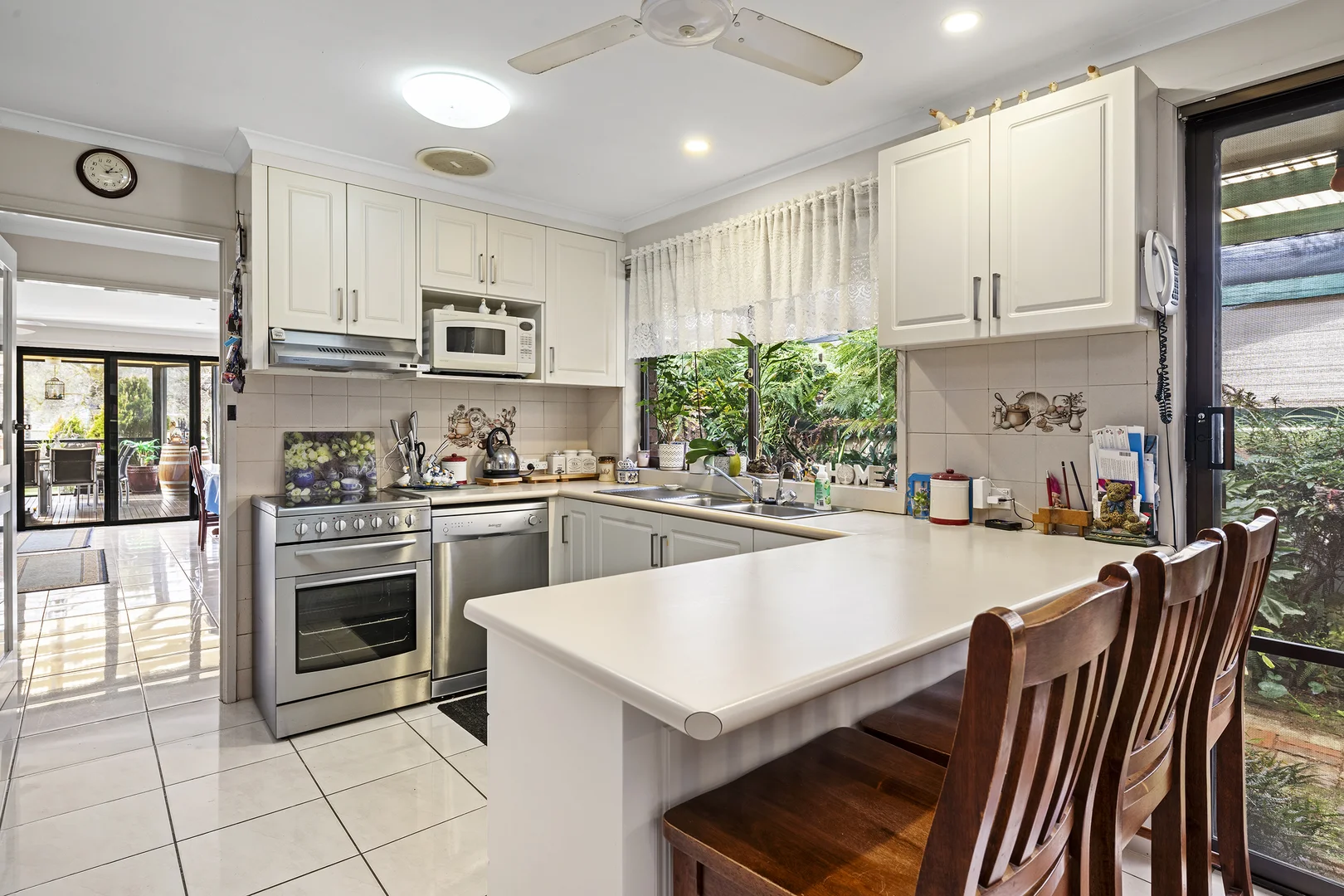 6 Ebden Street, Heathcote VIC 3523 photo 4