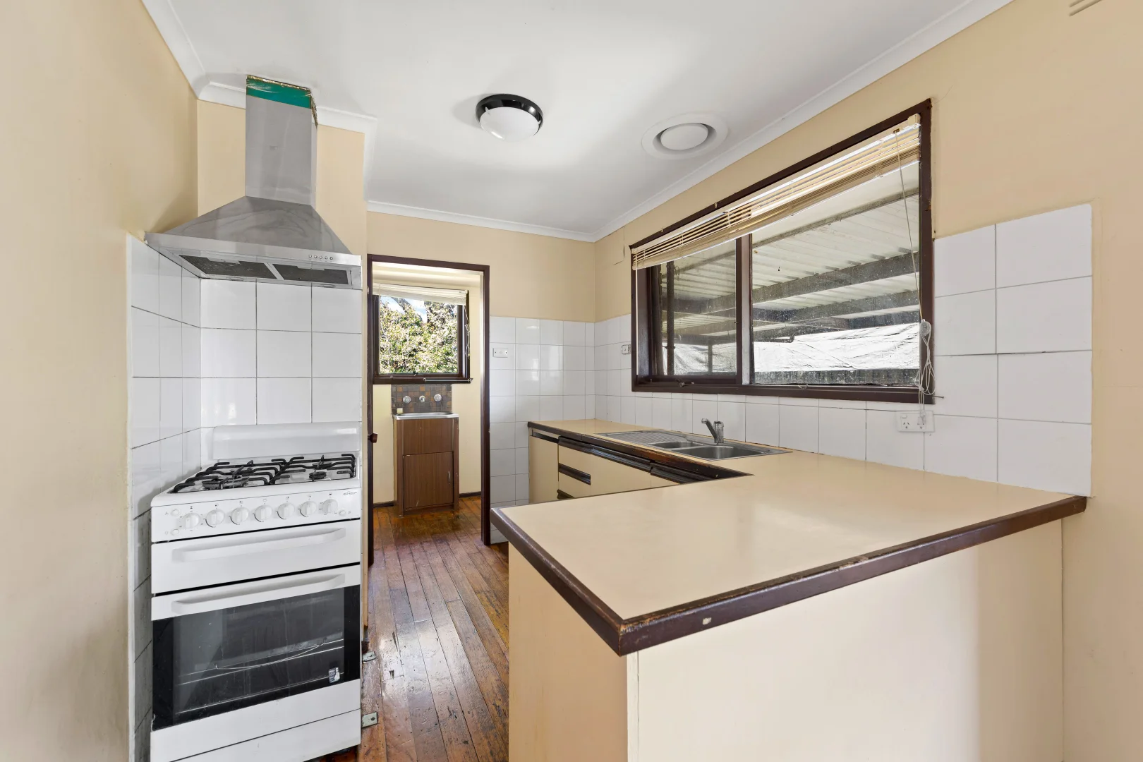 Additional image 5 of 205 Furlong road, St Albans VIC 3021