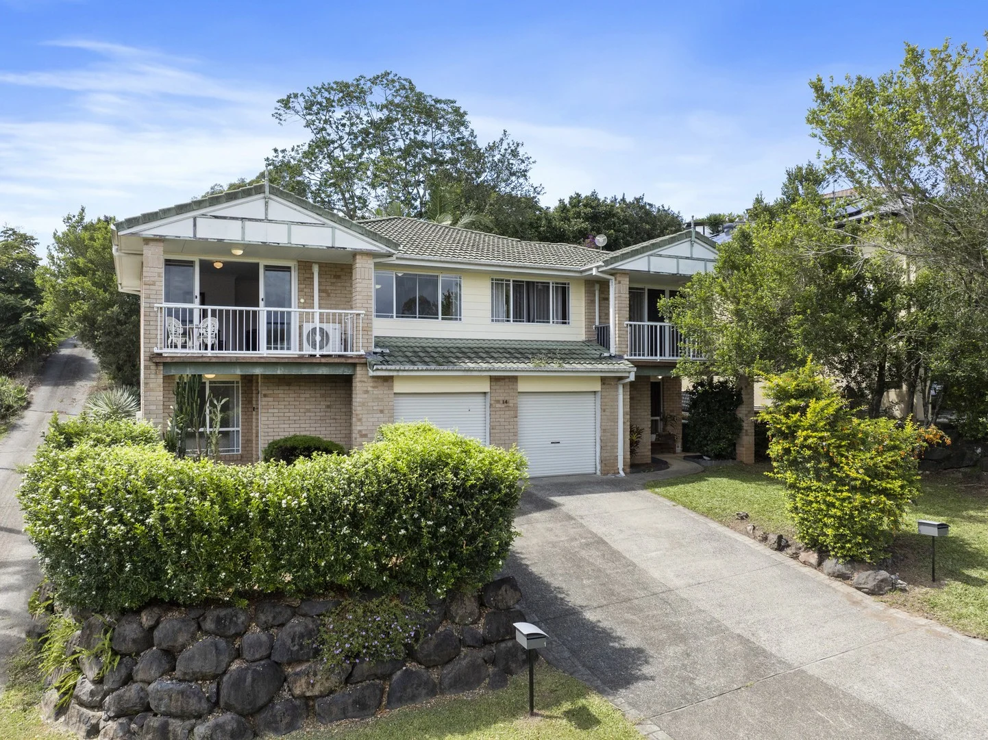 Units 1 & 2/14 Castle Field Drive, Murwillumbah NSW 2484