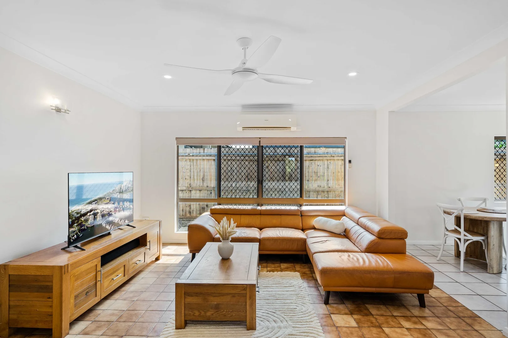 Additional image 7 of 3 Amarina Close, Caravonica QLD 4878