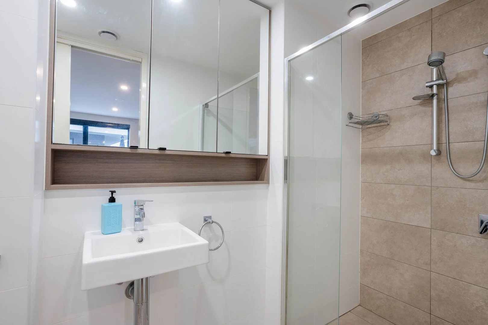 Additional image 9 of 5/115 Canberra Avenue, Griffith ACT 2603