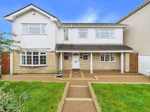 Bishops Walk, Morriston SA6