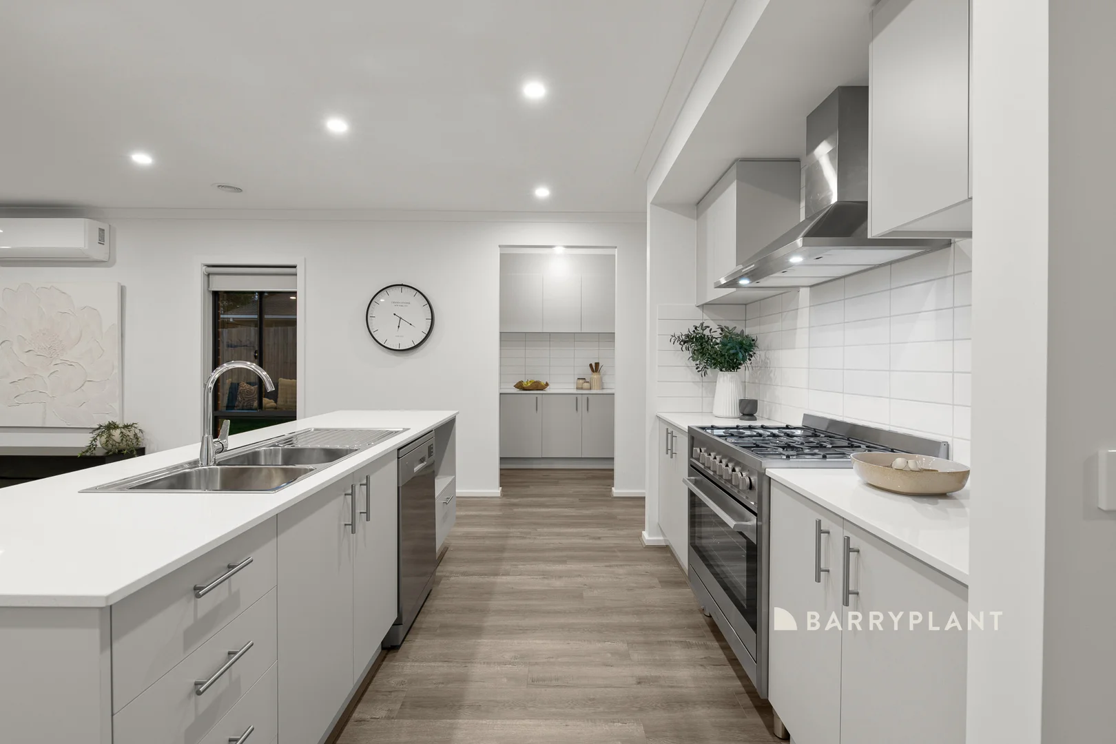 Additional image 5 of 72A Weebar Road, Drouin VIC 3818