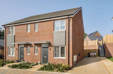 Ffordd Picton Tuberville, Sketty, Swansea SA2