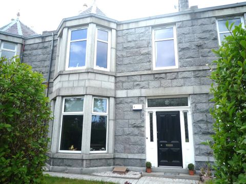 270 Broomhill Road, Aberdeen AB10