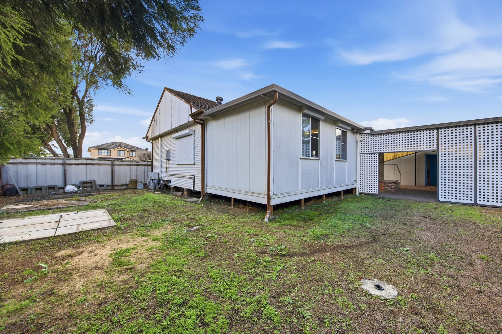 Additional image 5 of 4 Weir Crescent, Lurnea NSW 2170