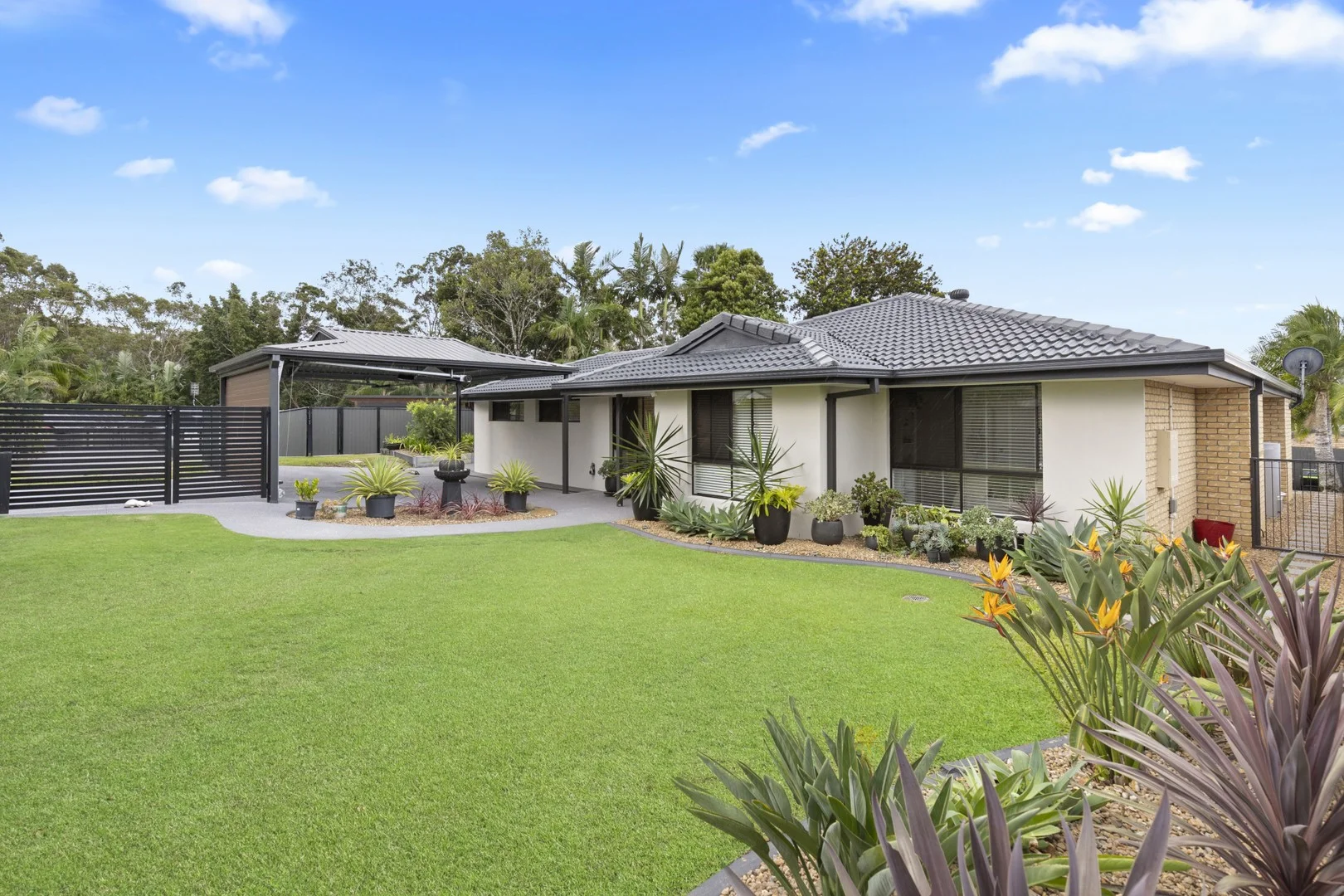 11 Borman Court, Worongary QLD 4213