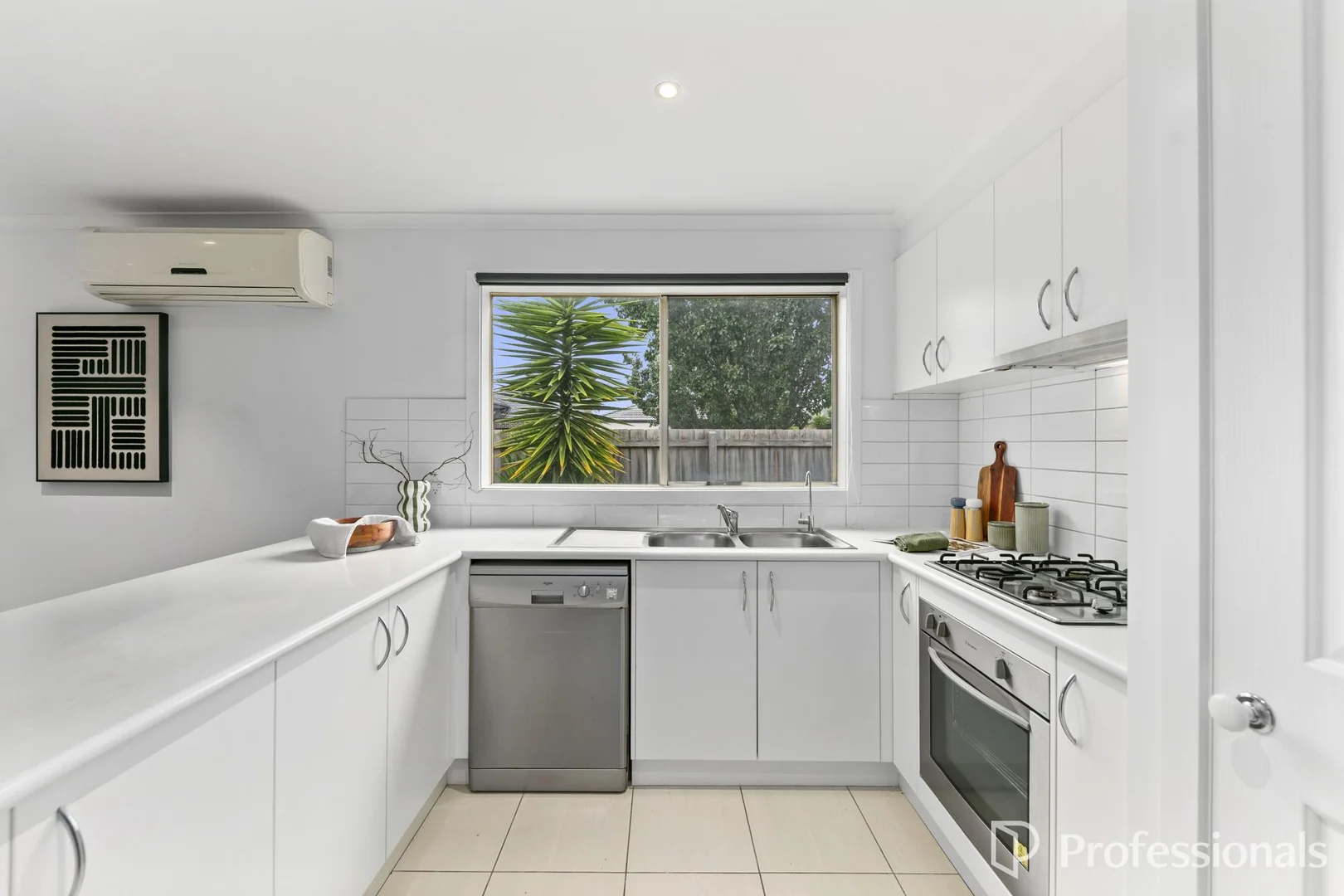 Additional image 9 of 2 Sahara Way, Truganina VIC 3029