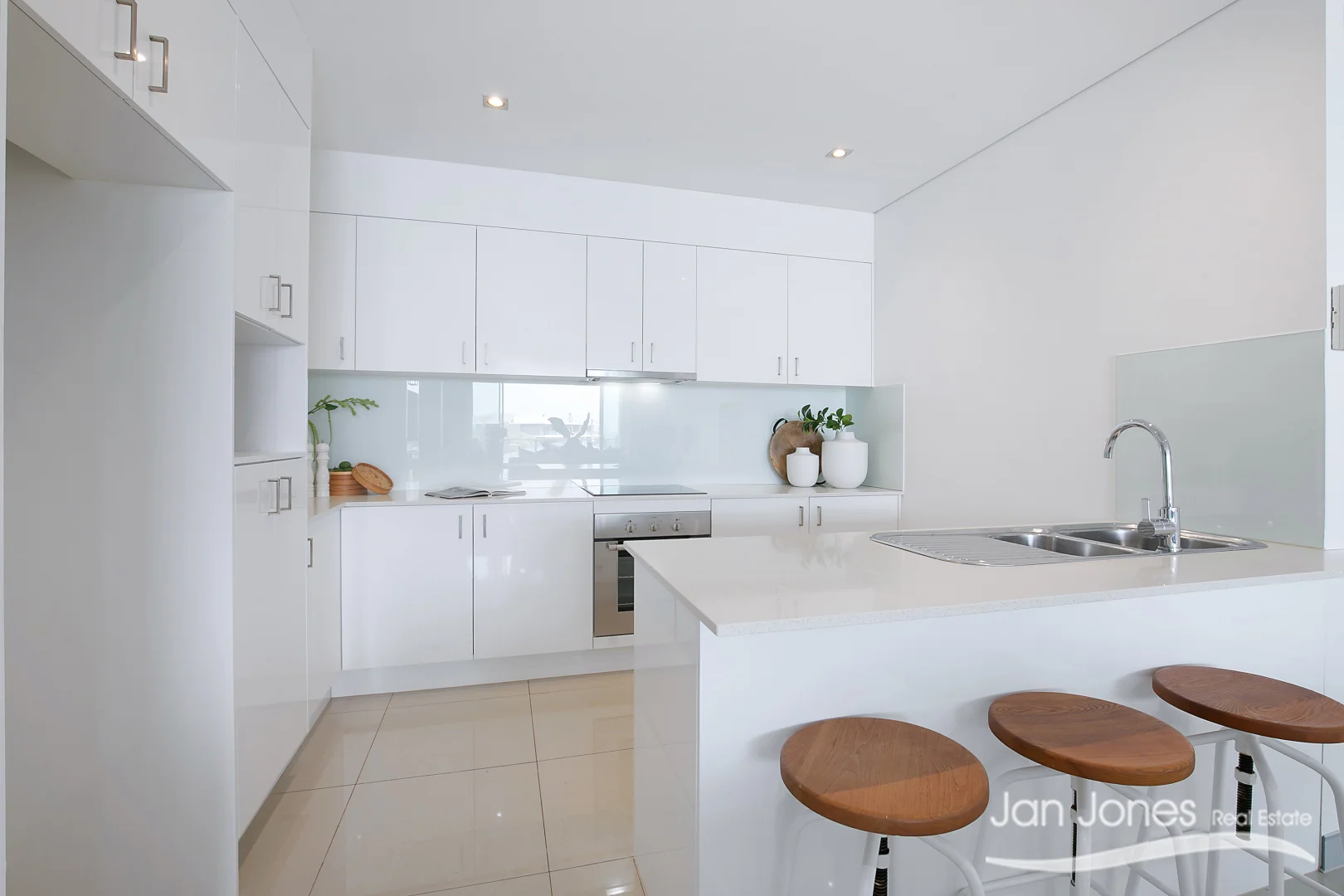 Additional image 6 of 44/17-23 Marine Parade, Redcliffe QLD 4020