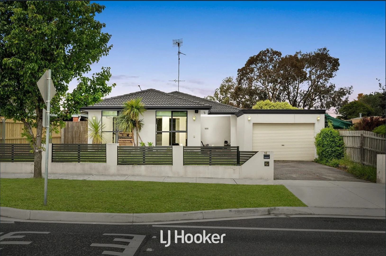 16 Anaconda Road, Narre Warren VIC 3805