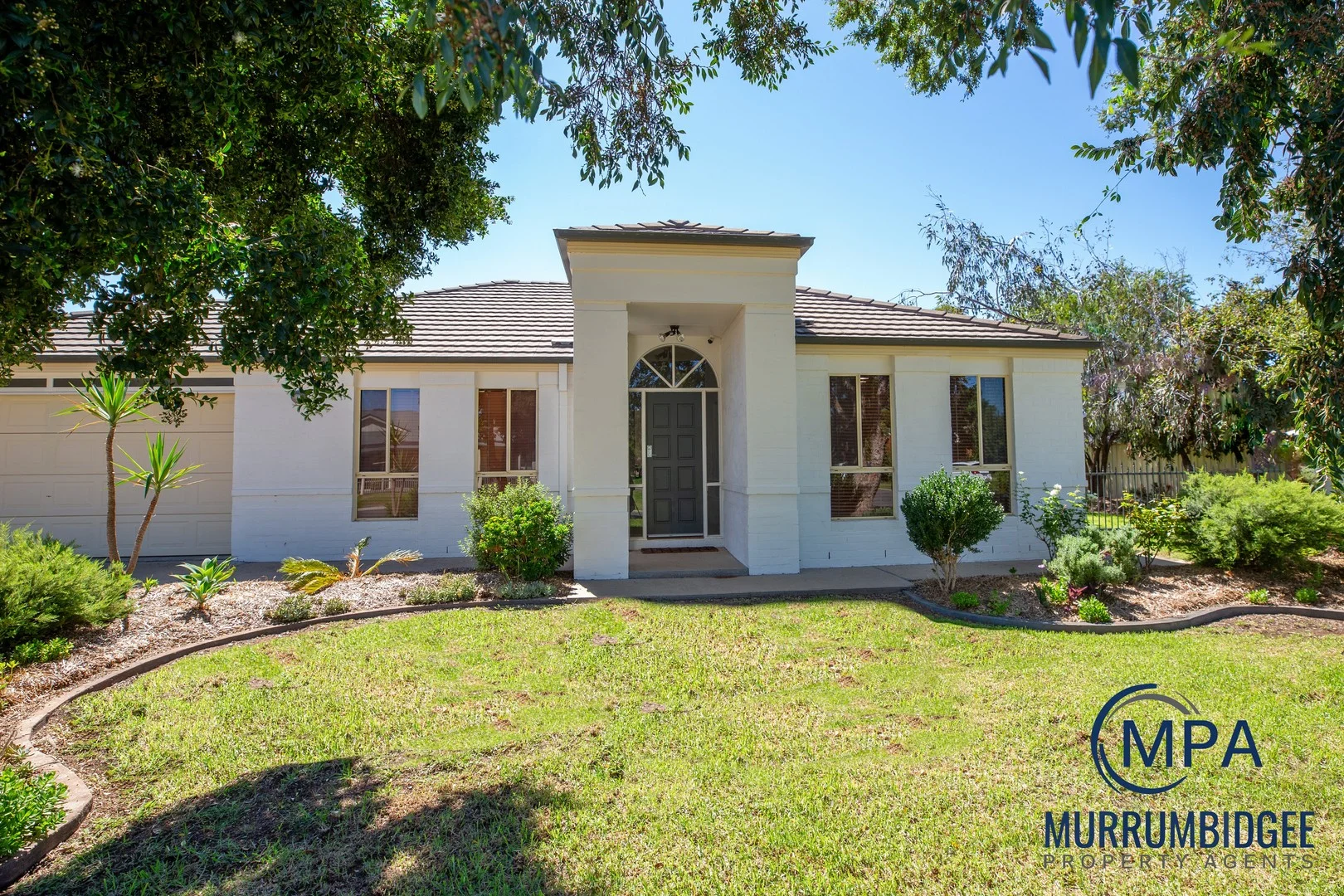 31 Bella Vista Drive, Leeton NSW 2705