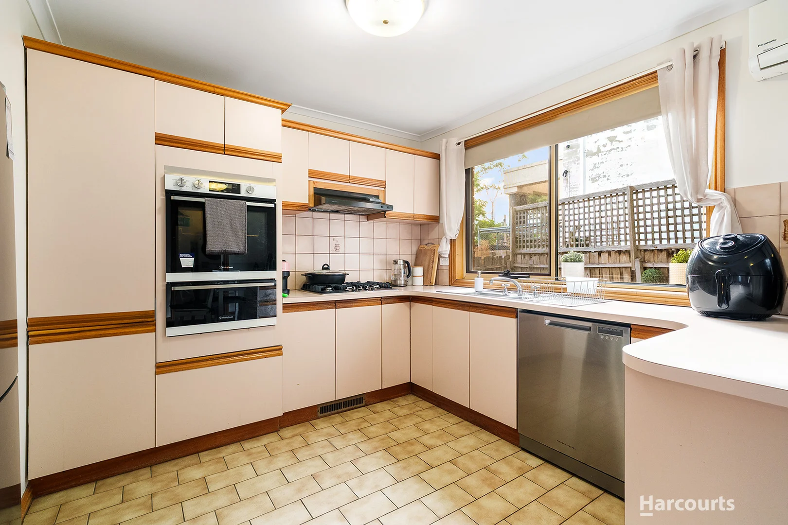 Additional image 5 of 2/930 Doncaster Road, Doncaster East VIC 3109
