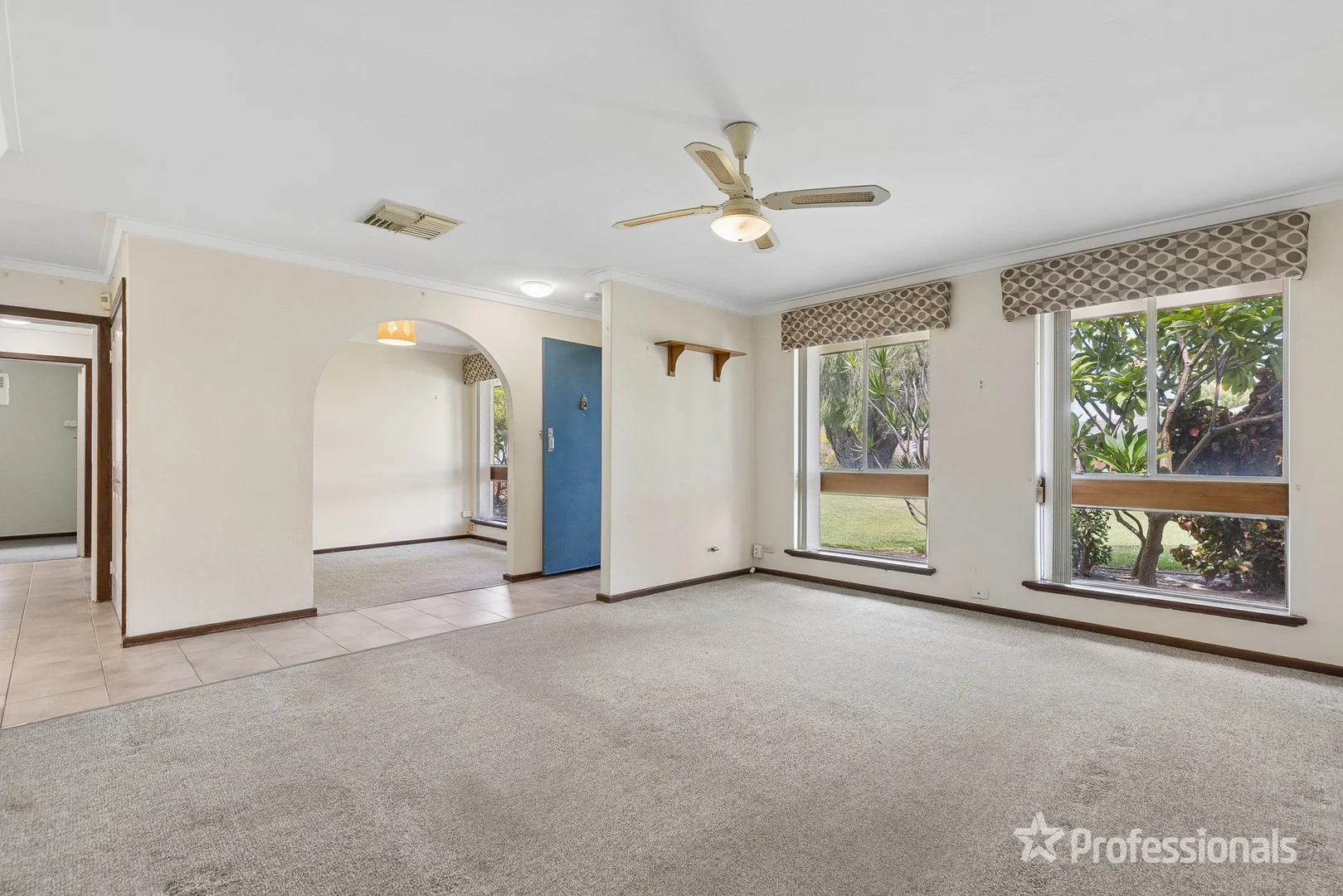 24 Brixham Way, Warnbro WA 6169 photo 5