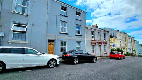 Amity Place, Plymouth PL4