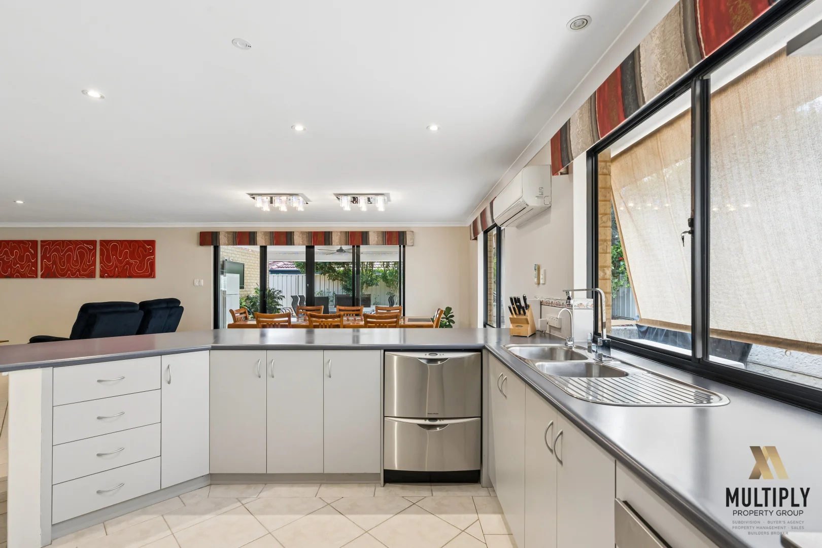 Additional image 23 of 31 Thomas Street, South Lake WA 6164