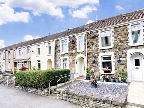 Clydach Road, Morriston, Swansea, City And County Of Swansea. SA6