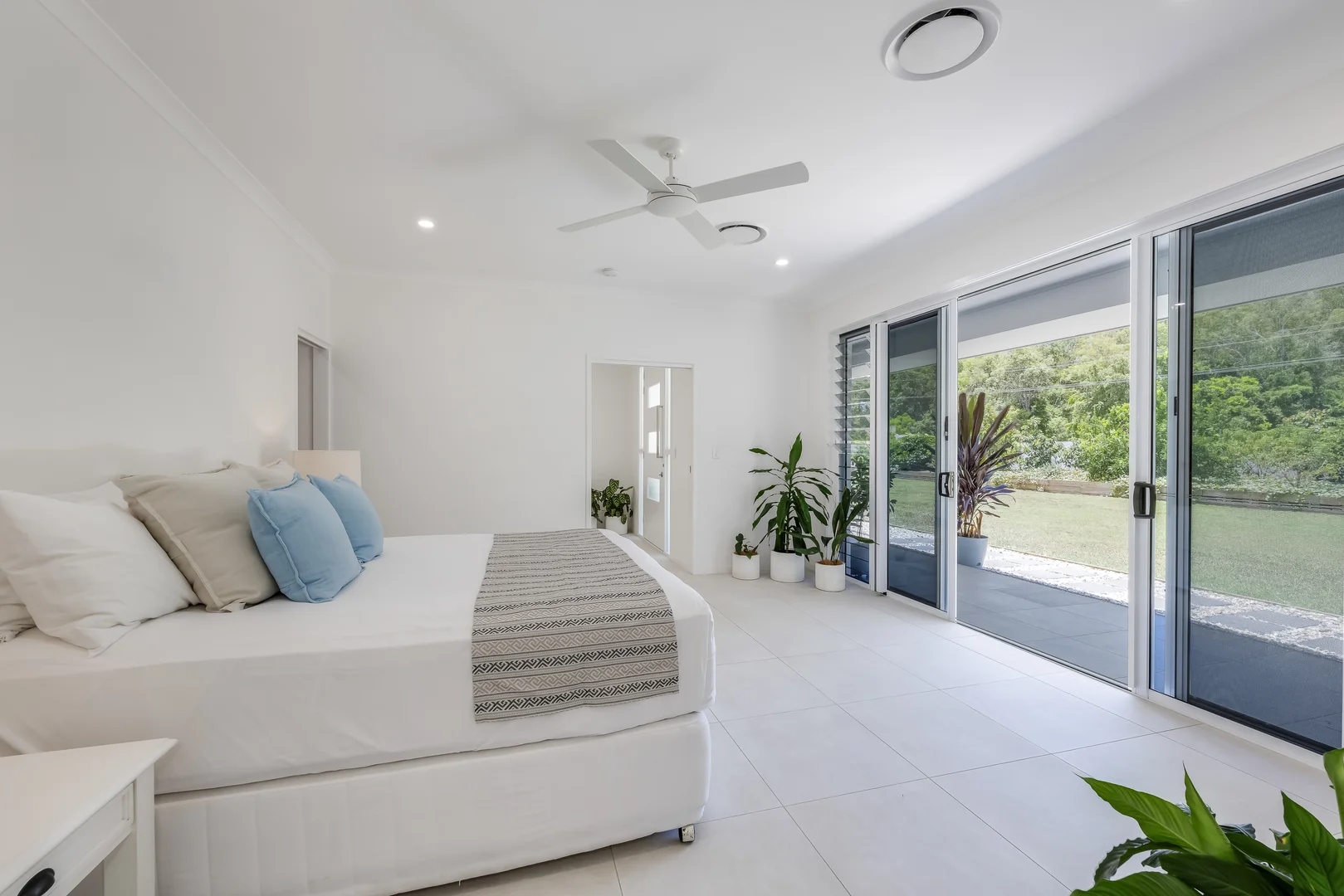 39 Sylvan Drive, Moore Park Beach QLD 4670 photo 3