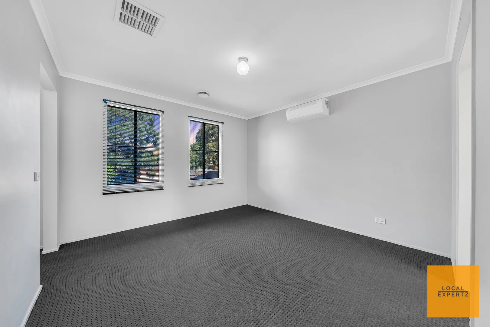 Additional image 10 of 1/74 Dundee Way, Sydenham VIC 3037