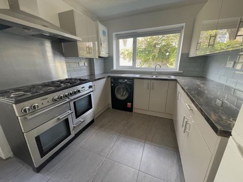 Russell Street, Swansea SA1