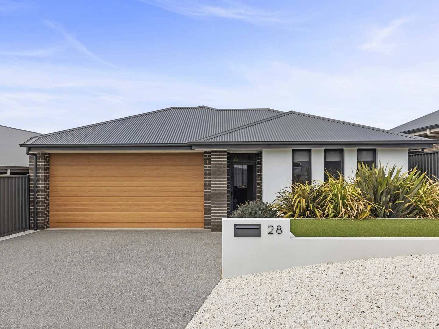 28 Royal Parade, Moana SA 5169