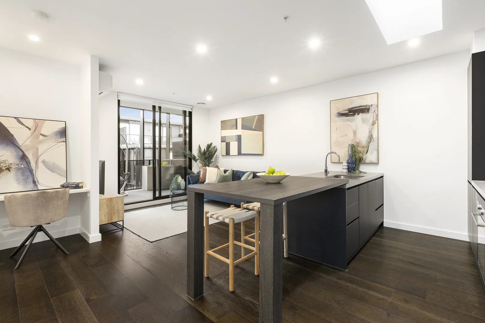 Additional image 3 of 607B/162 Whitehorse Road, Blackburn VIC 3130