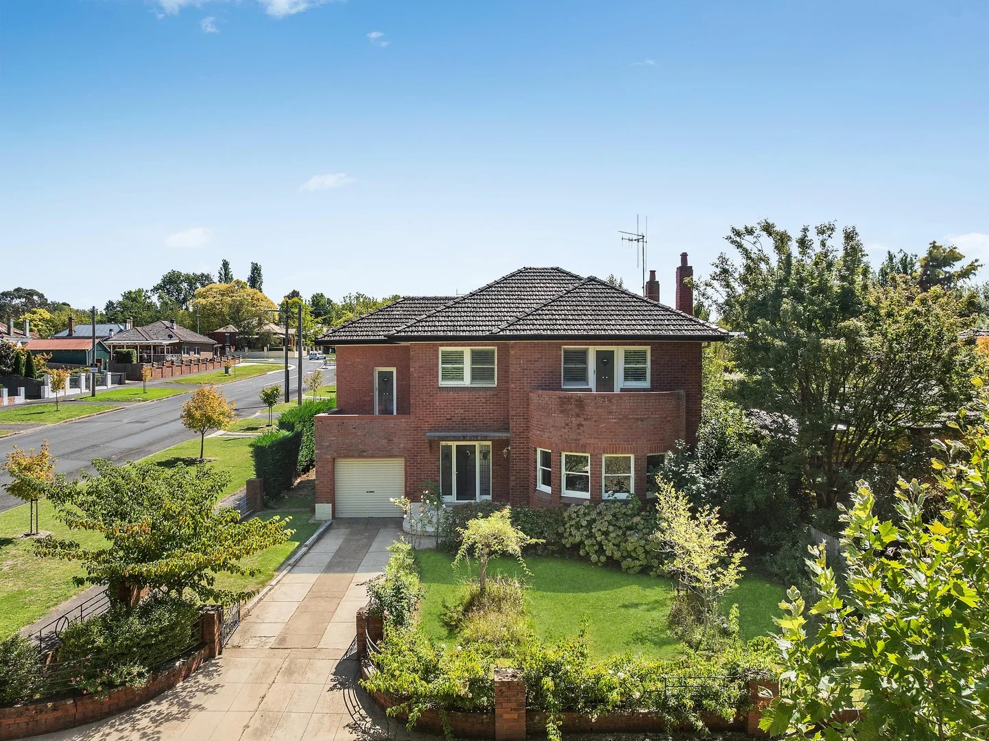 37 National Avenue, Orange NSW 2800